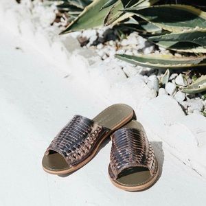 Matisse Mateo Slides in Pewter NWT